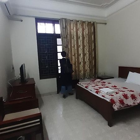 Oyo 681 Hoang Lan Guesthouse Hanoi Exterior foto